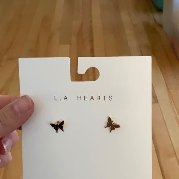 La Hearts Jewelry - ⭐️NWT Butterfly earrings gold